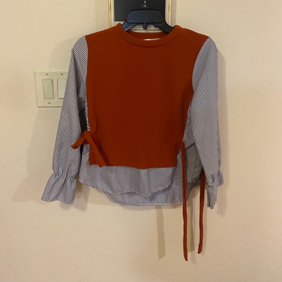 Orange vest with side bow ties with linen pants, striped blue shirt under it - Picture 3 of 5